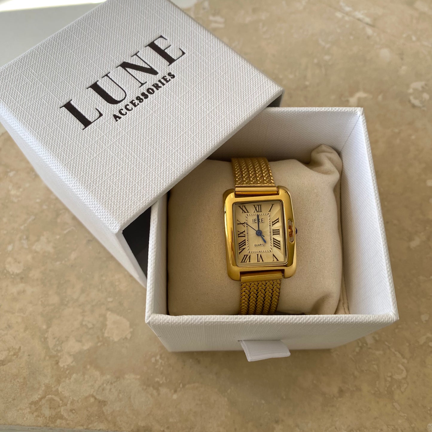 Lilian Watch