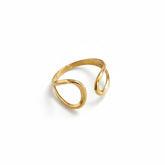 Alicia Ring