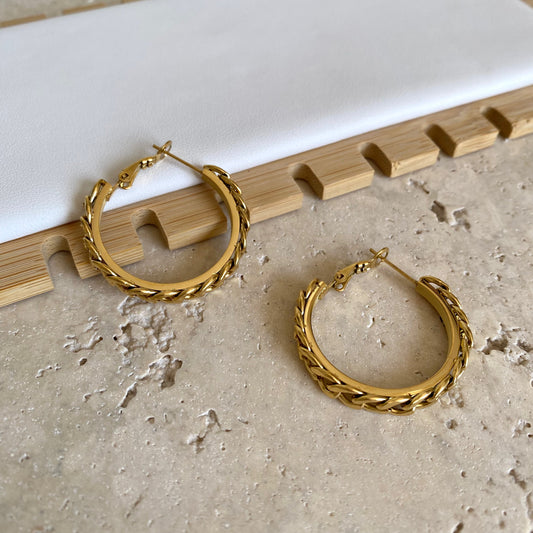 Alicia Hoops